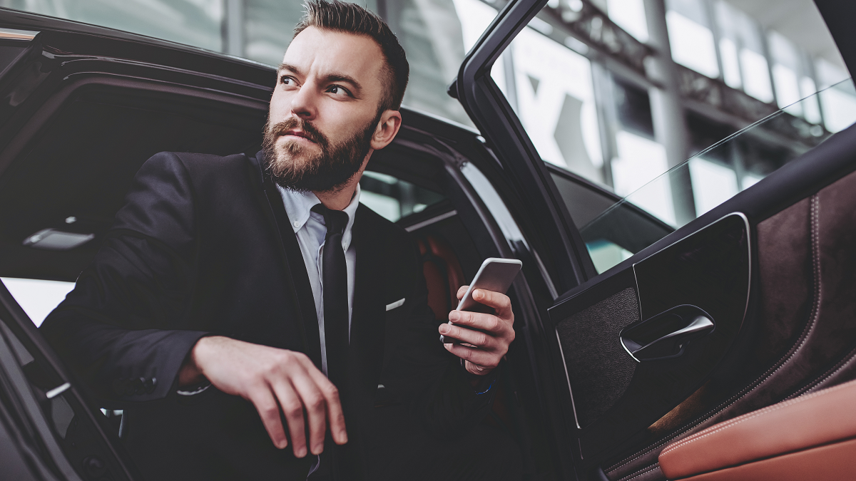 Chauffeur privé Parc Expo Rennes chauffeur premium